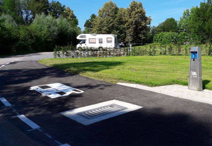 Stellplatz an der Traum-Fabrik – PROMOBIL Stellplatz an der Traum-Fabrik – PROMOBIL