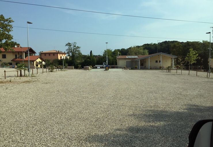 Area Camper Frassino in Peschiera del Garda – promobil
