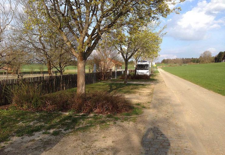 Motorhome parking at the farmhouse museum in Hohenstein – promobil