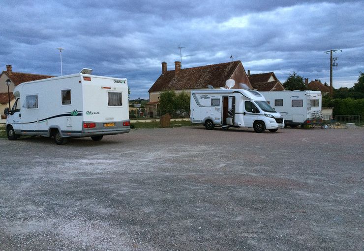 Aire Municipale pour Camping-Car (free) in Treigny – promobil