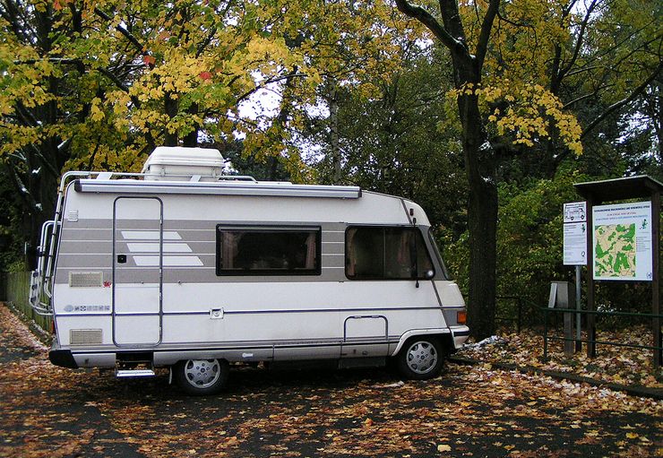 Motorhome parking at the cave park in Rosenbach – promobil