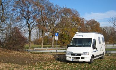 Fürstenfeldbruck/Bayern: Wohnmobil-Stellplatz an der Amperoase ist beliebt