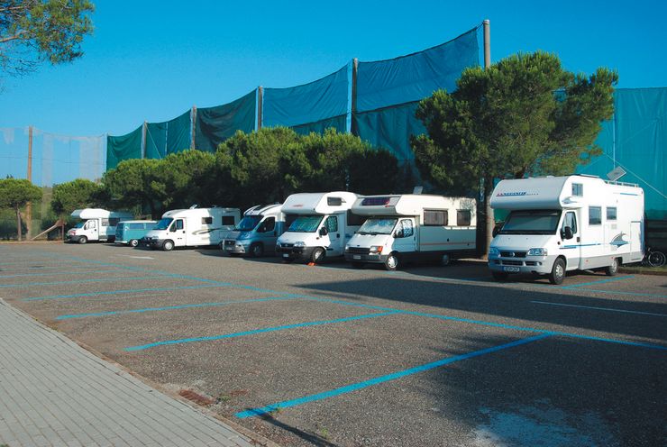 Parcheggio Camper Cecinella in Cecina