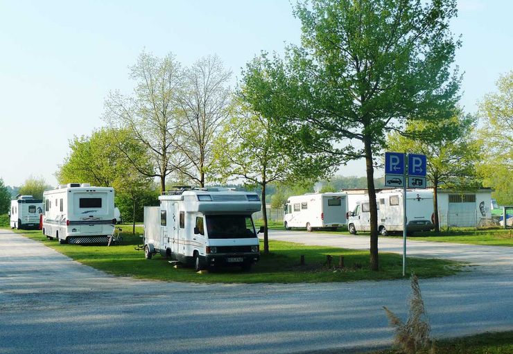 Wohnmobilstellplatz Lippesee-Nordufer (kostenlos) in Paderborn  promobil