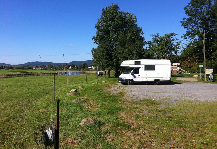 Motorhome site at Steinbrink (free) in Hessisch Oldendorf – promobil