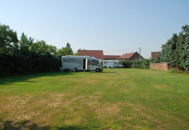 RV parking at the inn Stuckatz in Sallgast – promobil