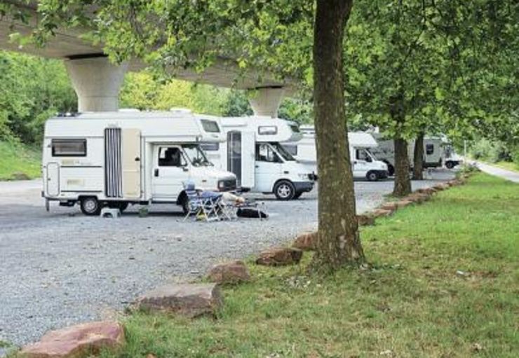 Motorhome parking at the Tauber estuary in Wertheim – promobil