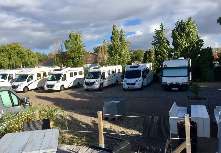 Camperplaats Helenawerf in Roermond CARAVANING