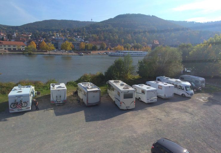 Motorhome parking at the marina (free) in Miltenberg – promobil