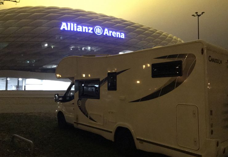Wohnmobilstellplatz an der Allianz Arena in München promobil