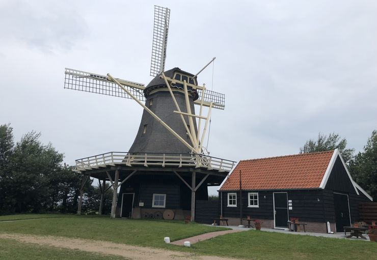 Motorhome place Molen De Hoop in 't Zand promobil