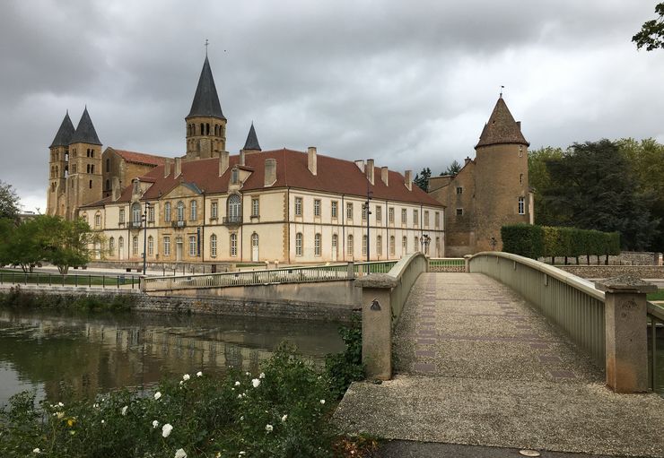 Parking Du Parc Du Moulin Liron kostenlos In Paray le Monial Promobil parking-du-parc-du-moulin-liron-kostenlos-in-paray-le-monial-promobil