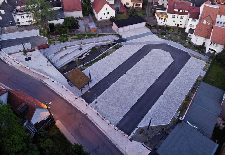 Caravan parking space at the Mehliser market (free of charge) in Zella-Mehlis – promobil
