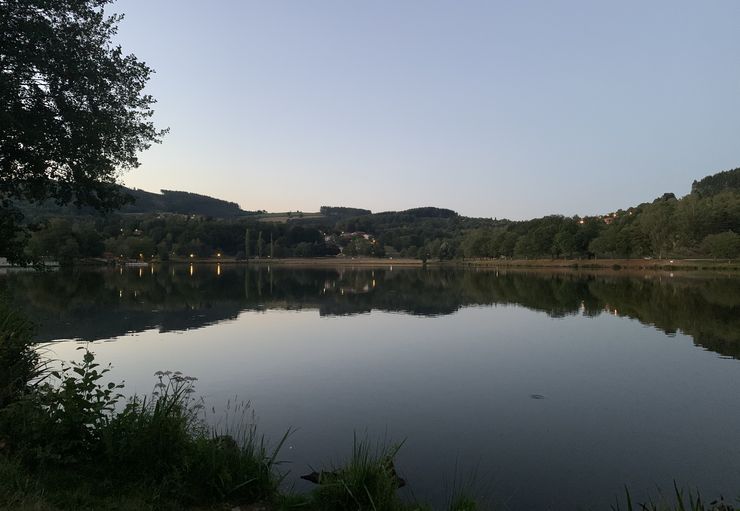 Plan d'Eau des Prades (kostenlos) in SaintRémysurDurolle promobil Plan d'Eau des Prades (kostenlos) in SaintRémysurDurolle promobil