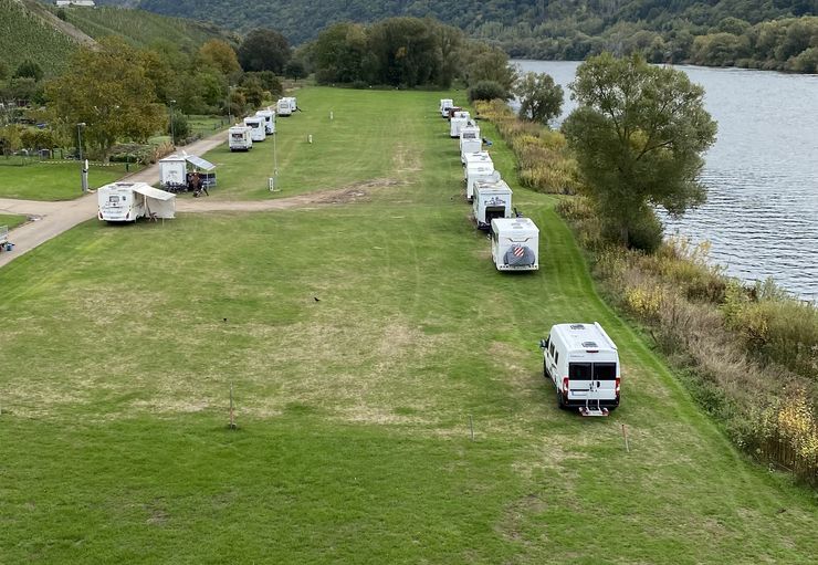 Wohnmobilstellplatz Am Moselufer In Kinheim – Promobil