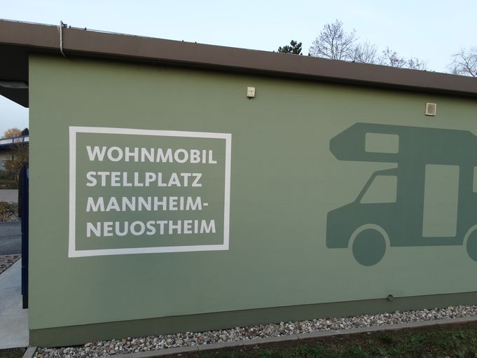 Wohnmobilstellplatz Mannheim-Neuostheim in Mannheim