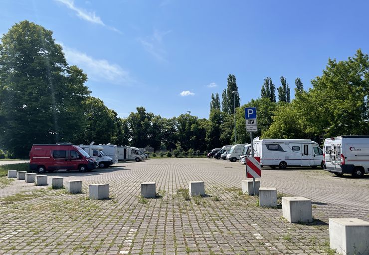 Wohnmobilstellplatz HermannBrillPlatz in Weimar Caravaning Wohnmobilstellplatz HermannBrillPlatz in Weimar Caravaning