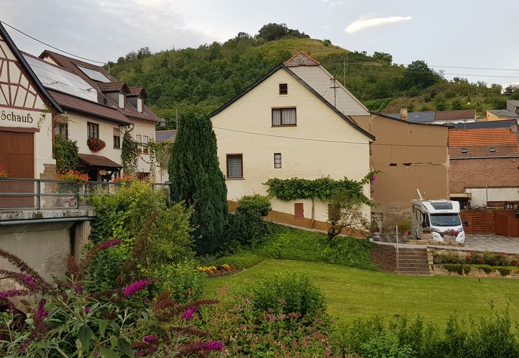 Wohnmobilstellplatz am Weingut Schauß (kostenlos) in Monzingen – promobil
