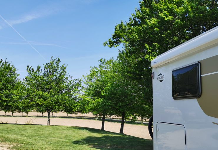Motorhome parking at the sports hall (free) in Sohland an der Spree – promobil