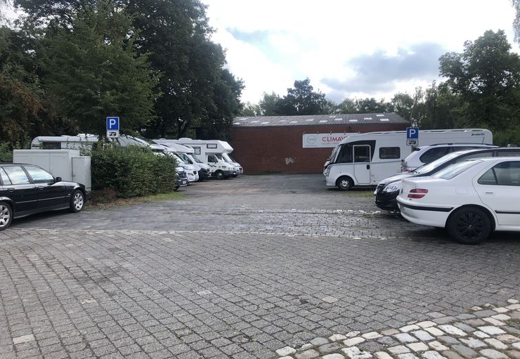 Motorhome parking "Auf der Nesse" (free of charge) in Leer (East Frisia) – promobil