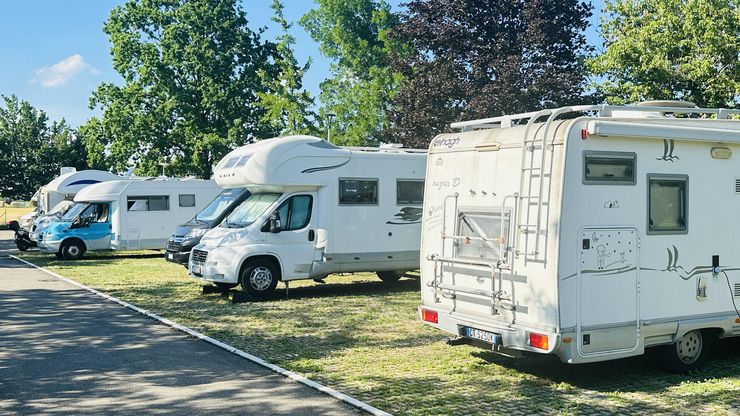 Area Sosta Camper - "Terra Dei Motori" (kostenlos) In Fiorano Modenese ...