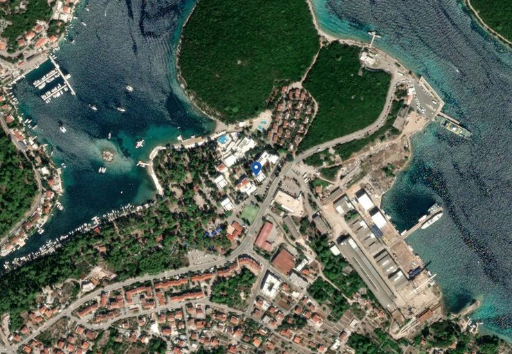 Port 9 Campsite (free) in Korčula/Korčula – promobil - Photo 2
