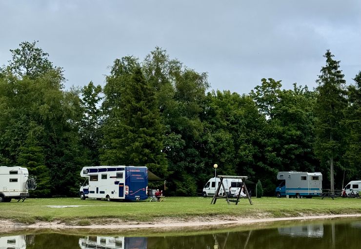 Motorhome parking Tehumardi recreation center in Tehumardi – promobil